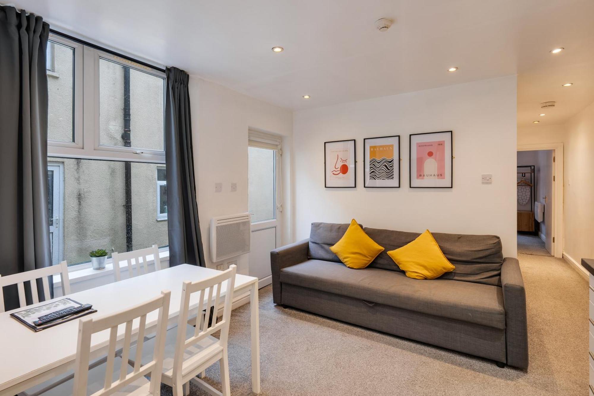 2 Bedroom Aprtmnt For Upto 6 Nr Centre, Uni &Parks Cardiff Exteriör bild